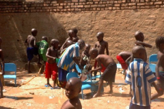 Tchad : Les responsables de l'Arche de Zoé devront répondre de leurs actes